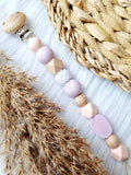 Attache tétine - Ovale lilas, rose clair