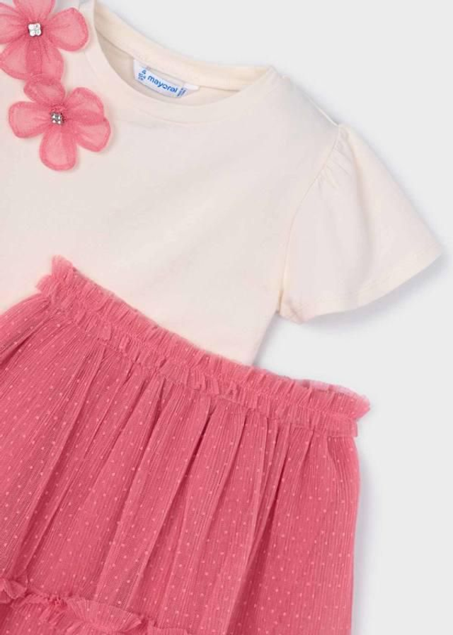 Ensemble t-shirt et jupe