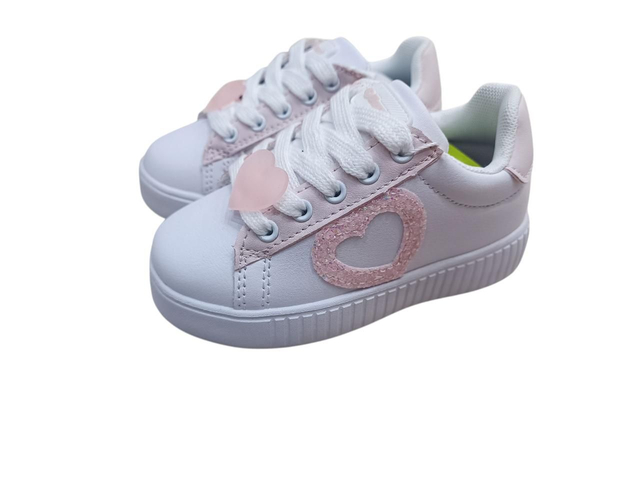 Basket fille coeur